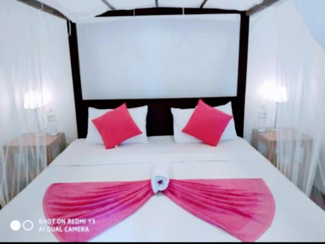 Beach House Kalukatiya - Family Villa, Seaview Room, Garden Room Dickwella Zewnętrze zdjęcie